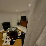 公寓 Le Cocoon Cache Avec Parking