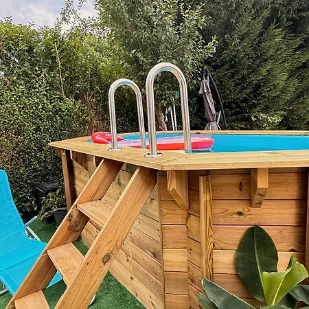 Le Cocoon Cache Avec Piscine Parking,terrasse Au Calme Tres Frais ! *