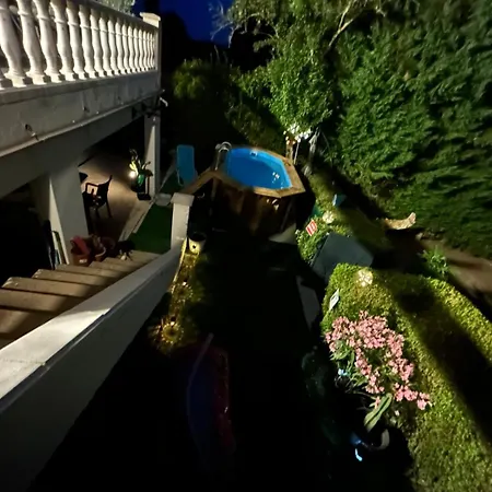 Διαμέρισμα Le Cocoon Cache Avec Piscine Parking,terrasse Au Calme Tres Frais !