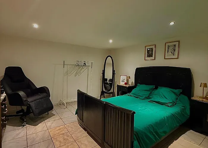 Le Cocoon Cache Avec Parking Apartmán *